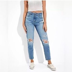 American Eagle Outfitters Stretch Ripped Straight Leg Mom Jeans Size 00